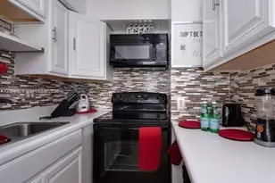600 Layne Blvd, Hallandale Beach, FL 33009 - Photo 12