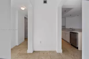 2641 N Flamingo Rd, Sunrise, FL 33323 - Photo 16