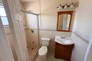 1154 W 35th St, Hialeah, FL 33012 - Photo 14