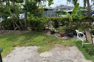 834 NE 5th Ave, Homestead, FL 33030 - Photo 14