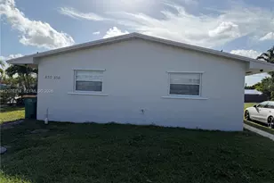834 NE 5th Ave, Homestead, FL 33030 - Photo 1