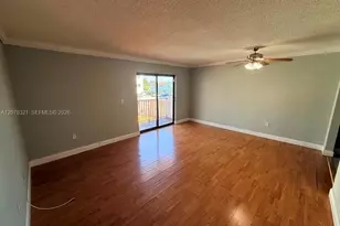6950 W 6th Ave, Hialeah, FL 33014 - Photo 14