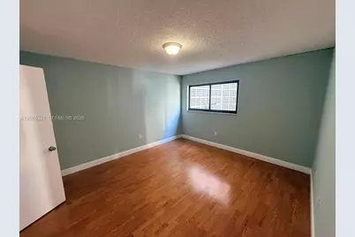 6950 W 6th Ave #225, Hialeah, FL 33014 - Photo 2