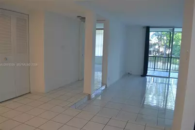 3670 Inverrary Dr #2D, Lauderhill, FL 33319 - Photo 10