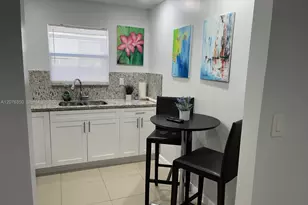 1723 Wiley St, Hollywood, FL 33020 - Photo 4