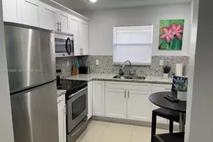 1723 Wiley St, Hollywood, FL 33020 - Photo 2