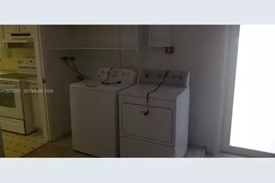 8320 NW 24th Ct, Pembroke Pines, FL 33024 - Photo 58