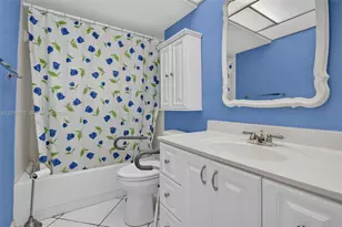 9721 Sunrise Lakes Blvd, Sunrise, FL 33322 - Photo 24