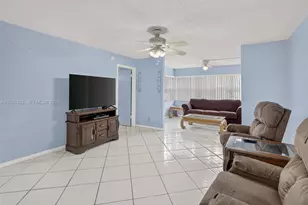9721 Sunrise Lakes Blvd, Sunrise, FL 33322 - Photo 12