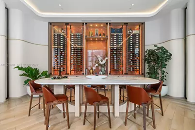 77 SE 5th St #2805, Miami, FL 33131 - Photo 16