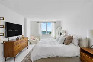 500 Bayview Dr, Sunny Isles Beach, FL 33160 - Photo 20