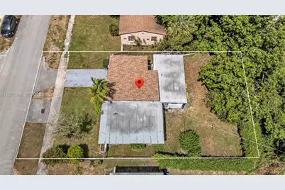 835 NW 84th St, Miami, FL 33150 - Photo 6