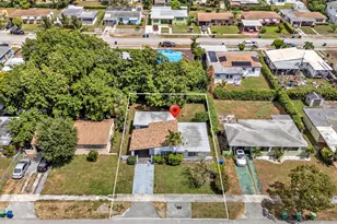 835 NW 84th St, Miami, FL 33150 - Photo 2