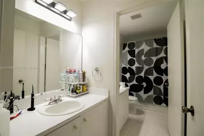 14615 SW 142nd Place Cir, Miami, FL 33186 - Photo 12