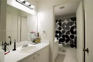 14615 SW 142nd Pl Cir, Miami, FL 33186 - Photo 12