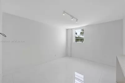 90 Edgewater Dr #104, Coral Gables, FL 33133 - Photo 14