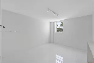 90 Edgewater Dr, Coral Gables, FL 33133 - Photo 14