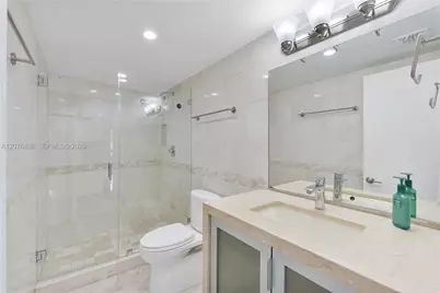 90 Edgewater Dr #104, Coral Gables, FL 33133 - Photo 18