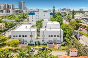 2463 Pine Tree Dr, Miami Beach, FL 33140 - Photo 24
