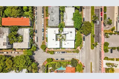 2463 Pine Tree Dr #3, Miami Beach, FL 33140 - Photo 38