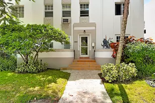 2463 Pine Tree Dr, Miami Beach, FL 33140 - Photo 2