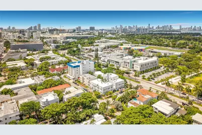 2463 Pine Tree Dr #3, Miami Beach, FL 33140 - Photo 28