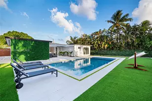 10658 NE 11th Ave, Miami Shores, FL 33138 - Photo 1