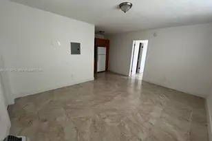 1085 SW 37th Ave, Miami, FL 33135 - Photo 4