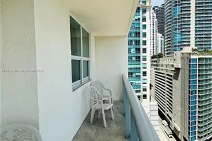 1155 Brickell Bay Dr, Miami, FL 33131 - Photo 32