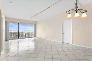 20505 E Country Club Dr, Aventura, FL 33180 - Photo 6