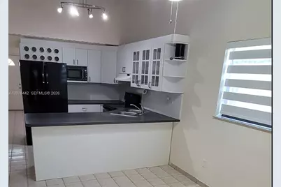 2121 W 54th St, Hialeah, FL 33016 - Photo 6