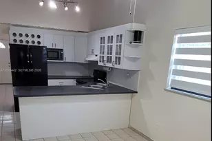 2121 W 54th St, Hialeah, FL 33016 - Photo 6
