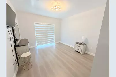 1938 Jackson St #202, Hollywood, FL 33020 - Photo 12