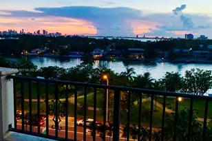 6422 Collins Ave, Miami Beach, FL 33141 - Photo 24