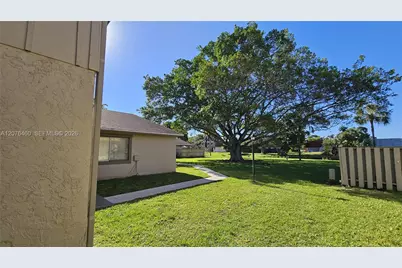 5870 NW 21st St #45-E, Lauderhill, FL 33313 - Photo 26