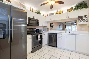 10346 NW 24th Pl, Sunrise, FL 33322 - Photo 6