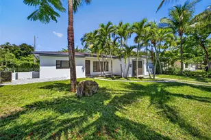 17150 NE 18th Ave, North Miami Beach, FL 33162 - Photo 1