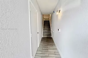 1404 Belmont Ln, North Lauderdale, FL 33068 - Photo 2