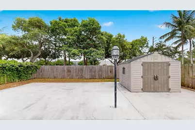 2851 NE 42nd Ave, Homestead, FL 33033 - Photo 44