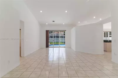 10256 NW 53rd Ct, Coral Springs, FL 33076 - Photo 8