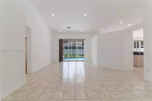 10256 NW 53rd Ct, Coral Springs, FL 33076 - Photo 8