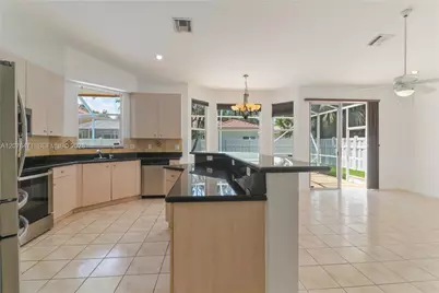 10256 NW 53rd Ct, Coral Springs, FL 33076 - Photo 22