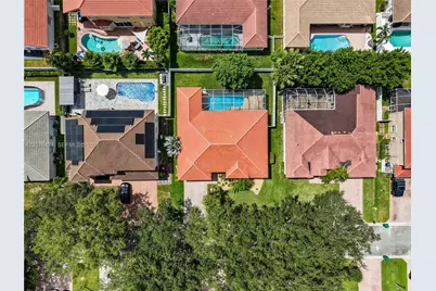 10256 NW 53rd Ct, Coral Springs, FL 33076 - Photo 4