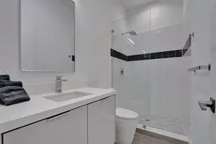 1226 NE 15th Ave, Fort Lauderdale, FL 33304 - Photo 56