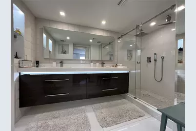 3300 NE 191st St #1610, Aventura, FL 33180 - Photo 4