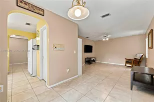 15822 SW 16th Ct, Pembroke Pines, FL 33027 - Photo 18