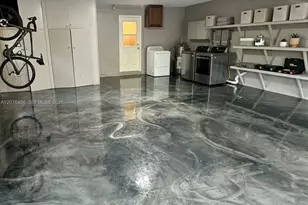 400 NE 2nd St, Pompano Beach, FL 33060 - Photo 10