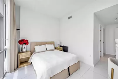 851 NE 1st Ave #2408, Miami, FL 33132 - Photo 20