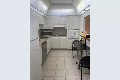 19370 Collins Ave #805, Sunny Isles Beach, FL 33160 - Photo 6