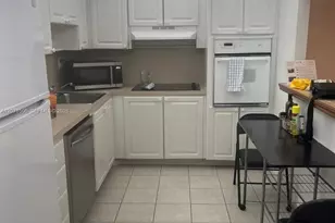19370 Collins Ave, Sunny Isles Beach, FL 33160 - Photo 6